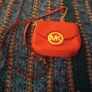 Small crossbody pur@ss Sq